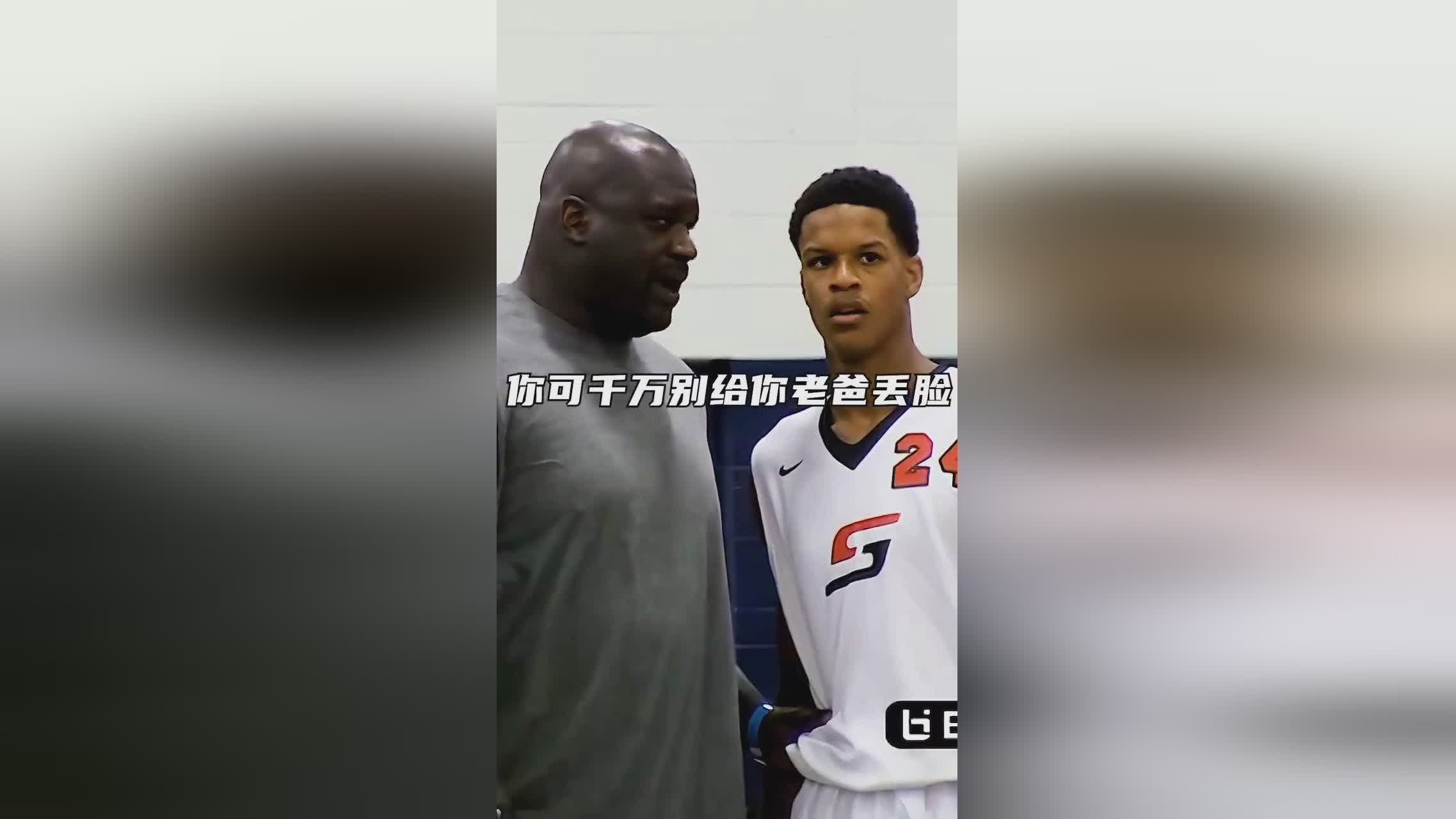 「奥尼尔扣碎篮板」(奥尼尔扣碎篮板的视频)