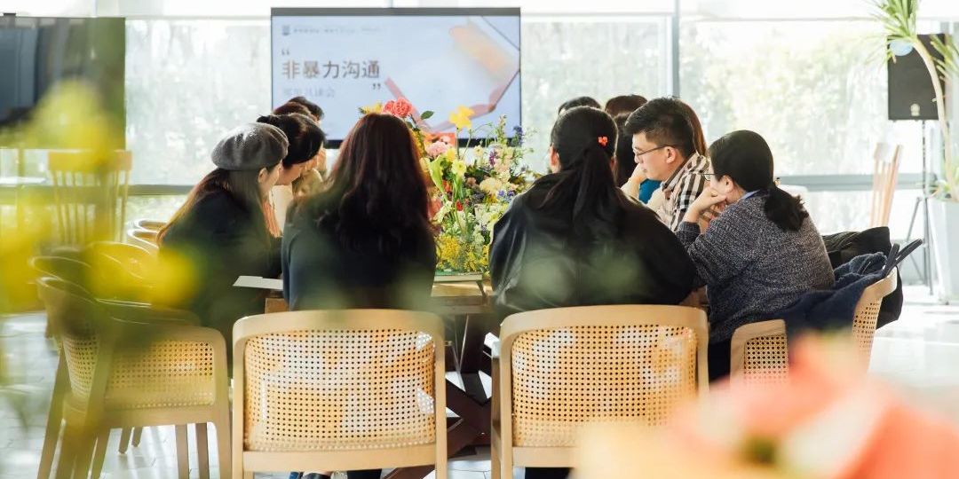 「普罗辛内茨基」(普罗辛内茨基踢什么位置)