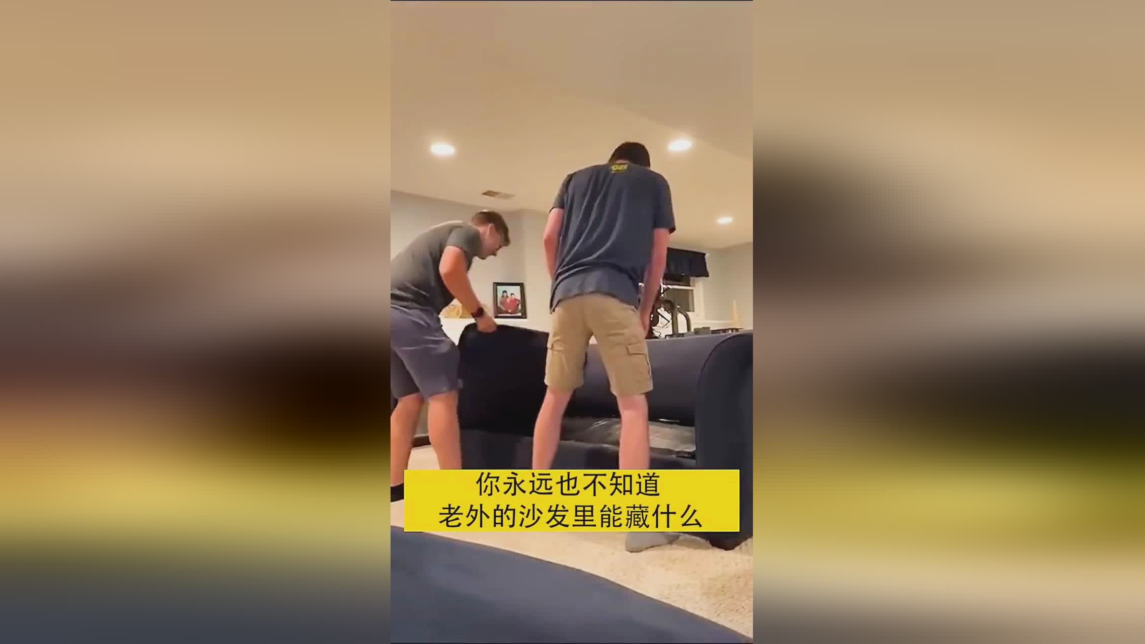 震惊?我父亲也不知道什么人邀请我拍摄,我们都觉得我可以成为一名作家 震惊?我父亲也不知道什么人邀请我拍摄,我们都觉得我可以成为一名作家