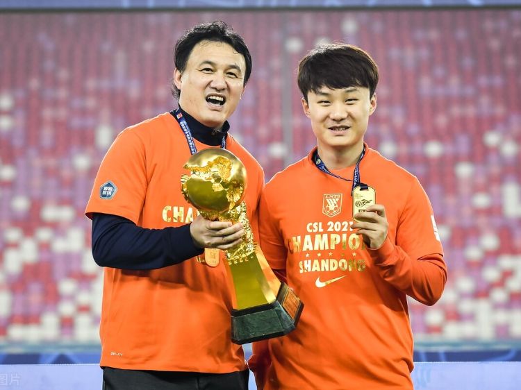 足协杯山东泰山VS上海海港_目前泰山队战绩也还不错