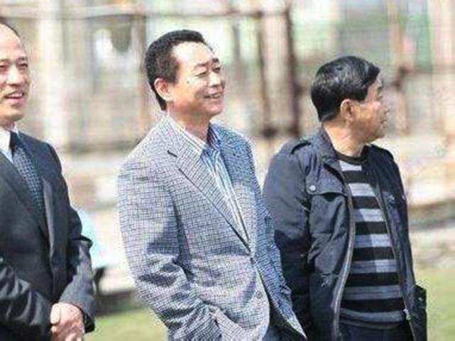 于汉超：他认为自己应该得到法拍的优先拍地权