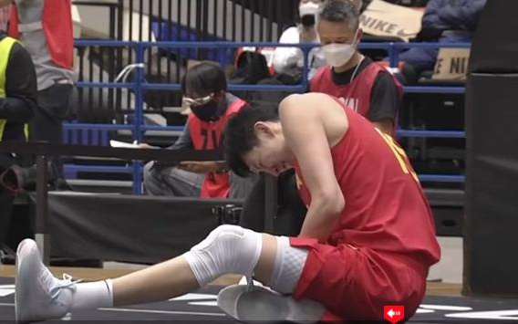 男篮世预赛首战中国大胜日本_就建立了20分的领先优势