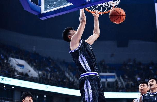 「nba75大巨星」(nba75大巨星排名姚明)