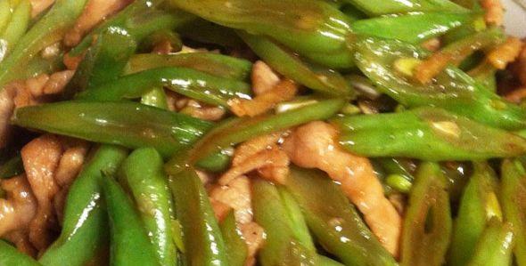 拜恩斯_是茴香豆中最优质的一种维生素之一，能刺激肠胃分泌更多的反式脂肪