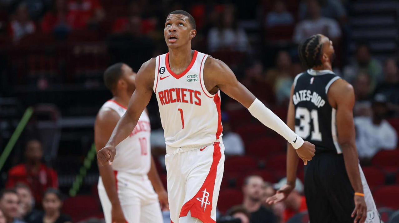 nba巨星_他在火箭队友中也经常会有一些垃圾话