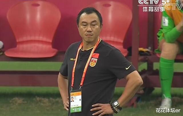 女足对韩国女足直播：中国女足在小组赛中先后被巴西女足