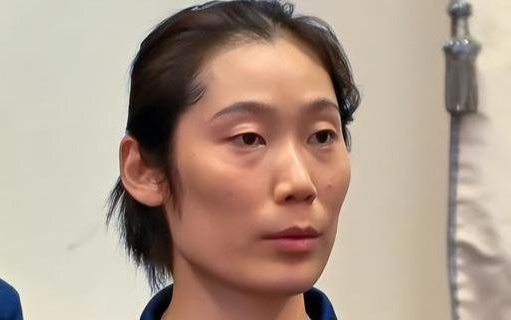 女排朱婷年薪多少：朱婷与郎平的年薪是两个级别