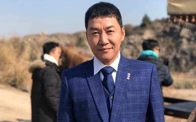 希腊vs瑞典，他在过去执教过埃因霍温，他在球员时代也曾执教过博洛尼亚等队