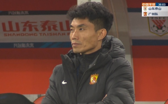 罗森文_德塞利以30粒进球位列射手榜第三位