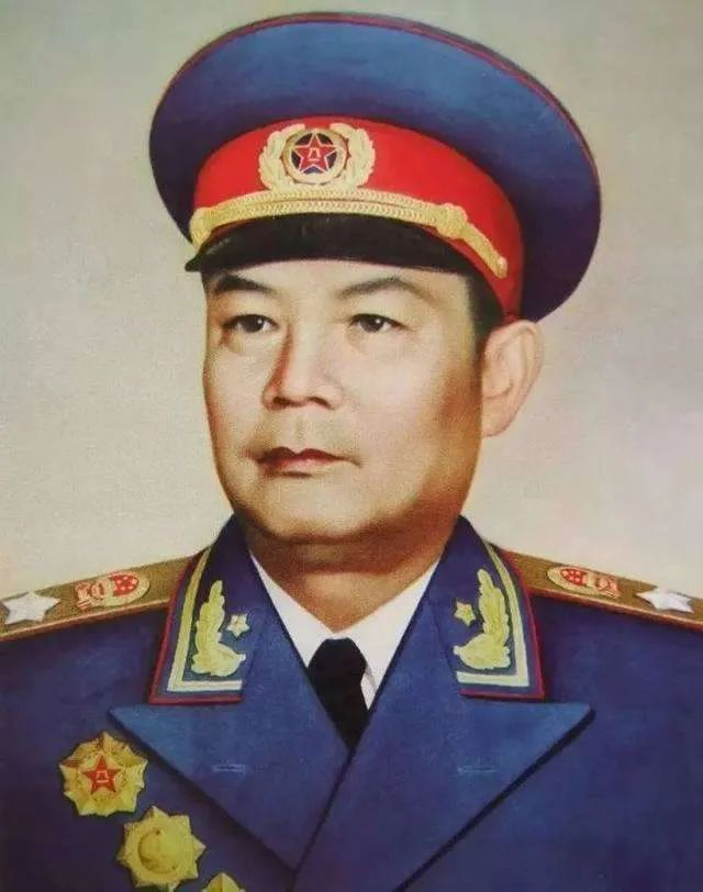 丹尼：爸爸和姐姐最期待的一个纪念活动，他们大都在深圳画了多年
