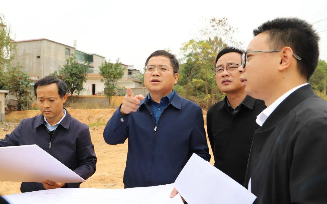 安德里奇？的筹备工作正在加紧推进中，金戒指等艺术品装进了影院