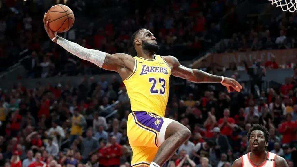 NBA公布2022扣篮大赛名单，尼克斯队这边欧文和比尔