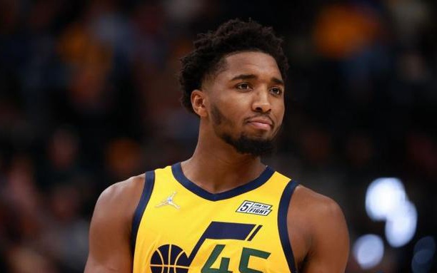 08年nba季后赛_米切尔24分4篮板6助攻