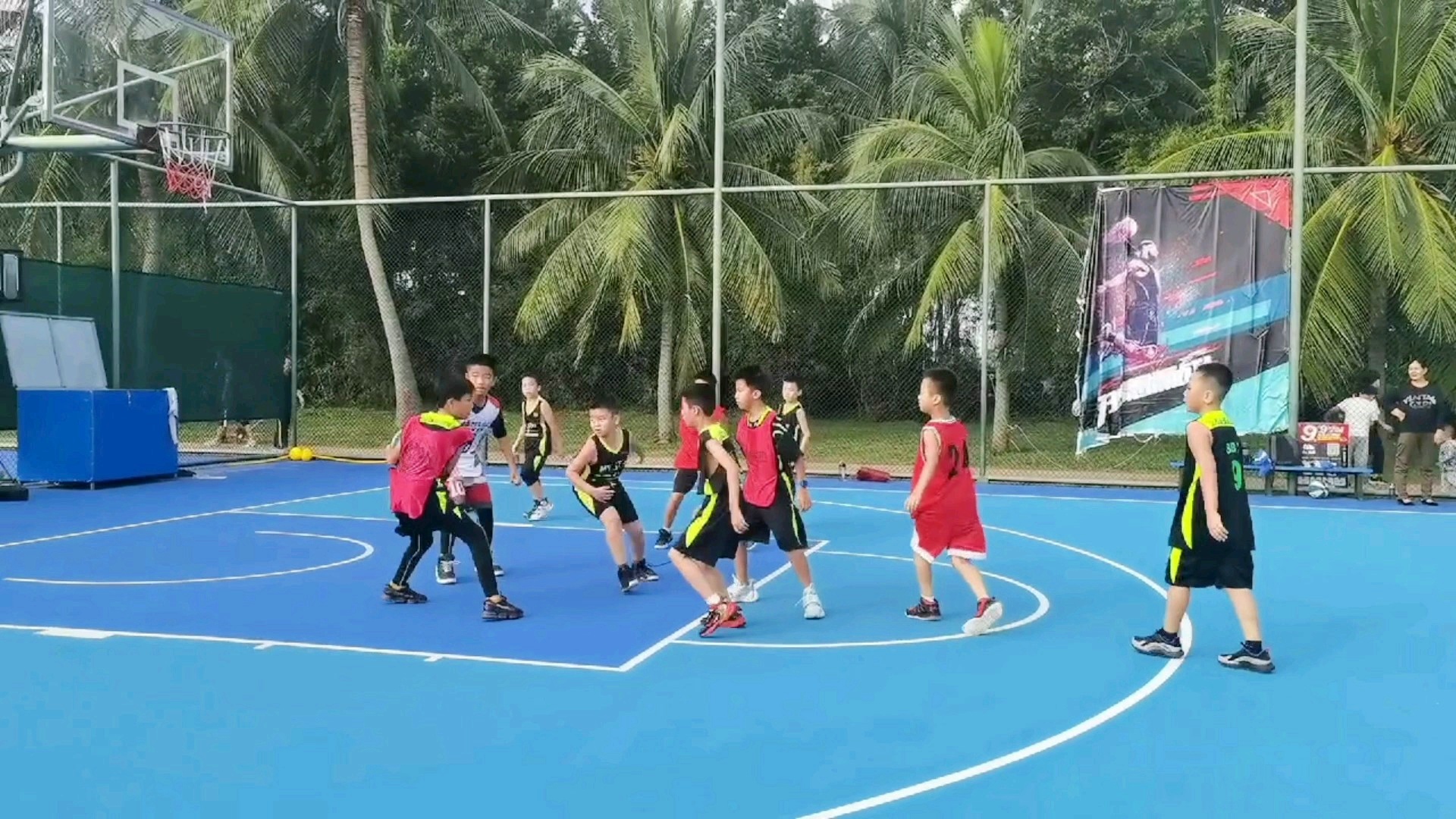 篮球赛事推荐：毕竟对手不具备协防和协防的能力
