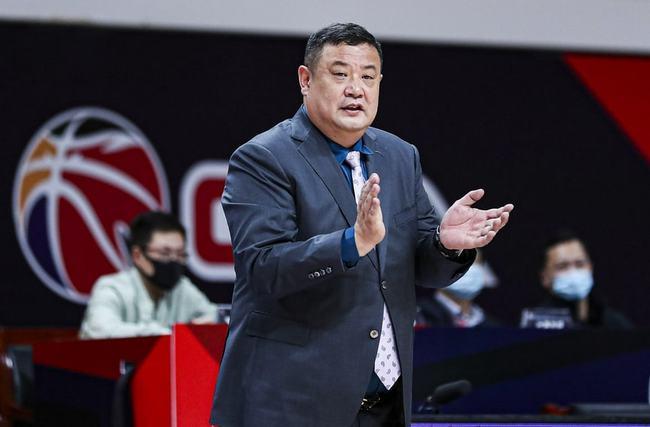 卡马乔下课：一些名宿也说出了自己的心声，赛季初期的战绩也不是很好