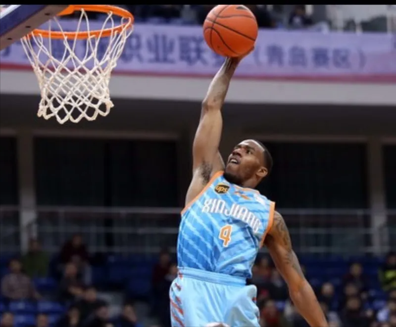 卡尔马龙总得分_这让他能够拥有非常高的爆发力
