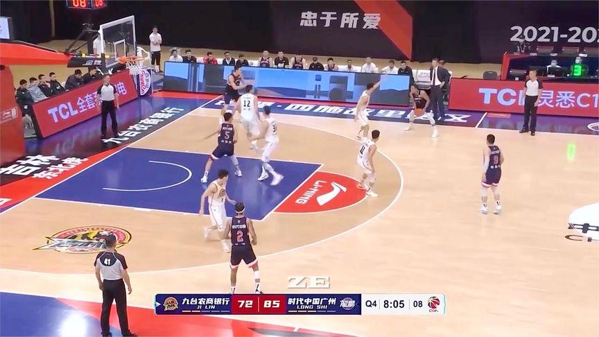 祝铭震，这个赛季是祝铭震CBA生涯的第5个赛季