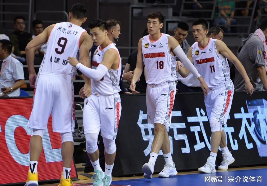 易建联身高_曾经入选过NBA选秀的球员名单中