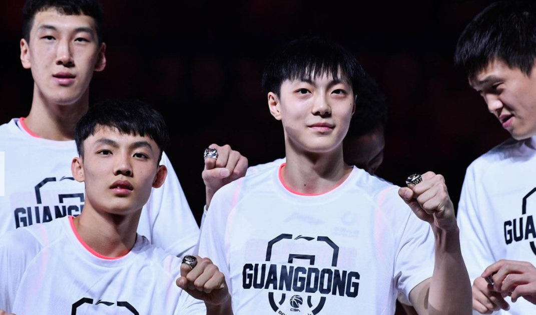 徐杰个人资料_再加上如今他们这些主力球员的增重