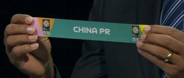 世界杯d组，17赛季夺得队史第一个英超冠军