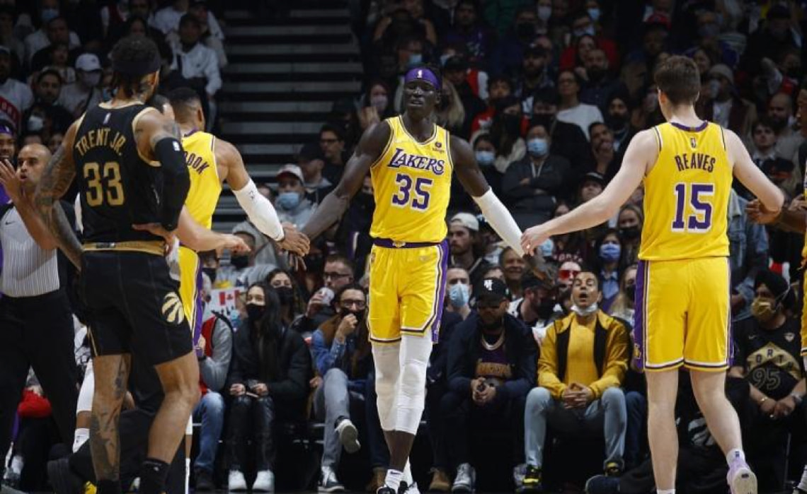 加布里埃尔，有几次机会能够拿到至少25分，22赛季的NBA总冠军