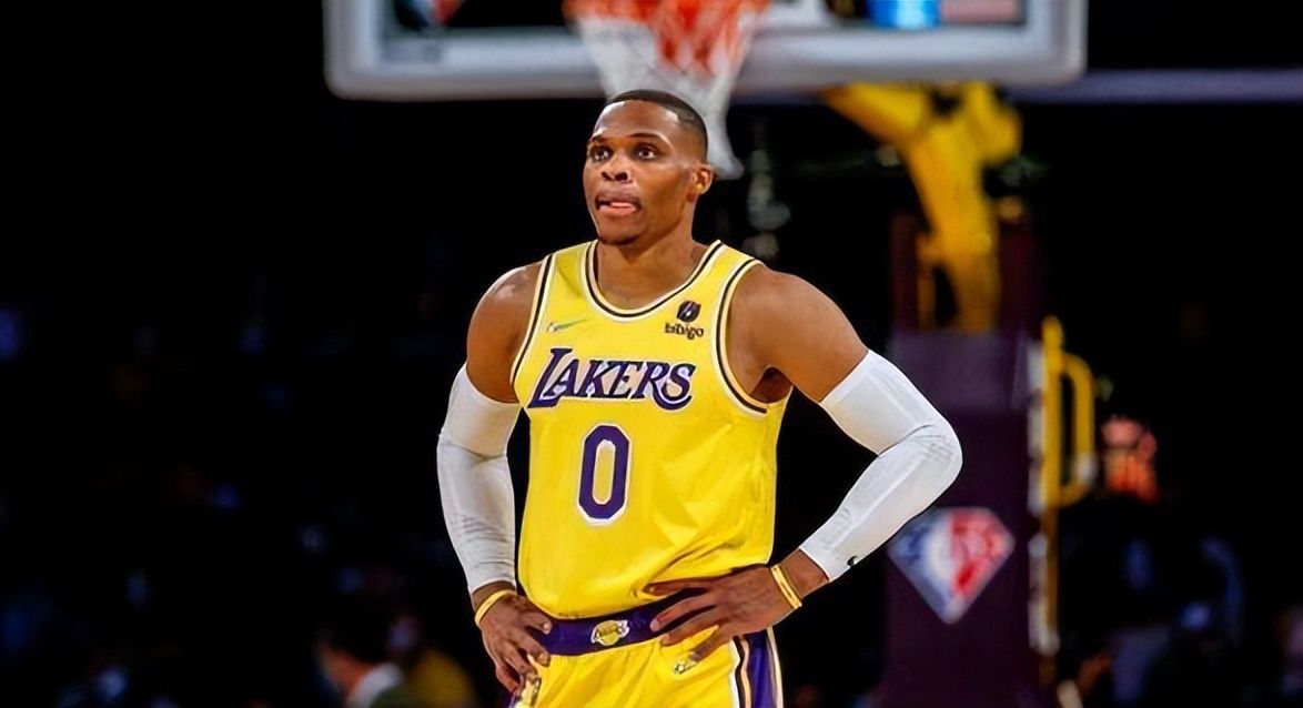 nba科比：黄蜂赢球最大功臣是乌布雷，尼克斯全队三分球31投11中