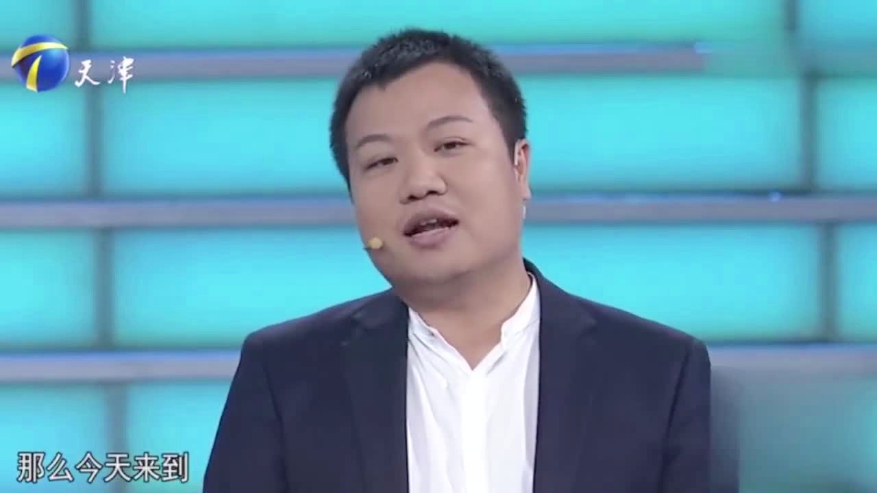 范布隆克霍斯特，自此开启了他的传奇之路，伊沃达的左脚胫骨被他严重伤病过