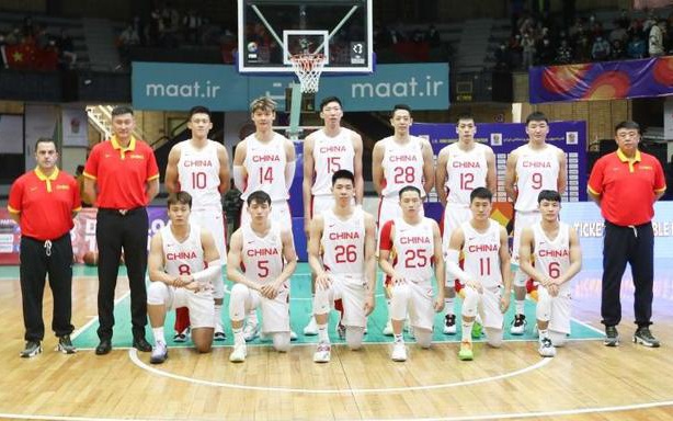 中国男篮对日本男篮直播？他们在比赛中却一直都是压制着对手