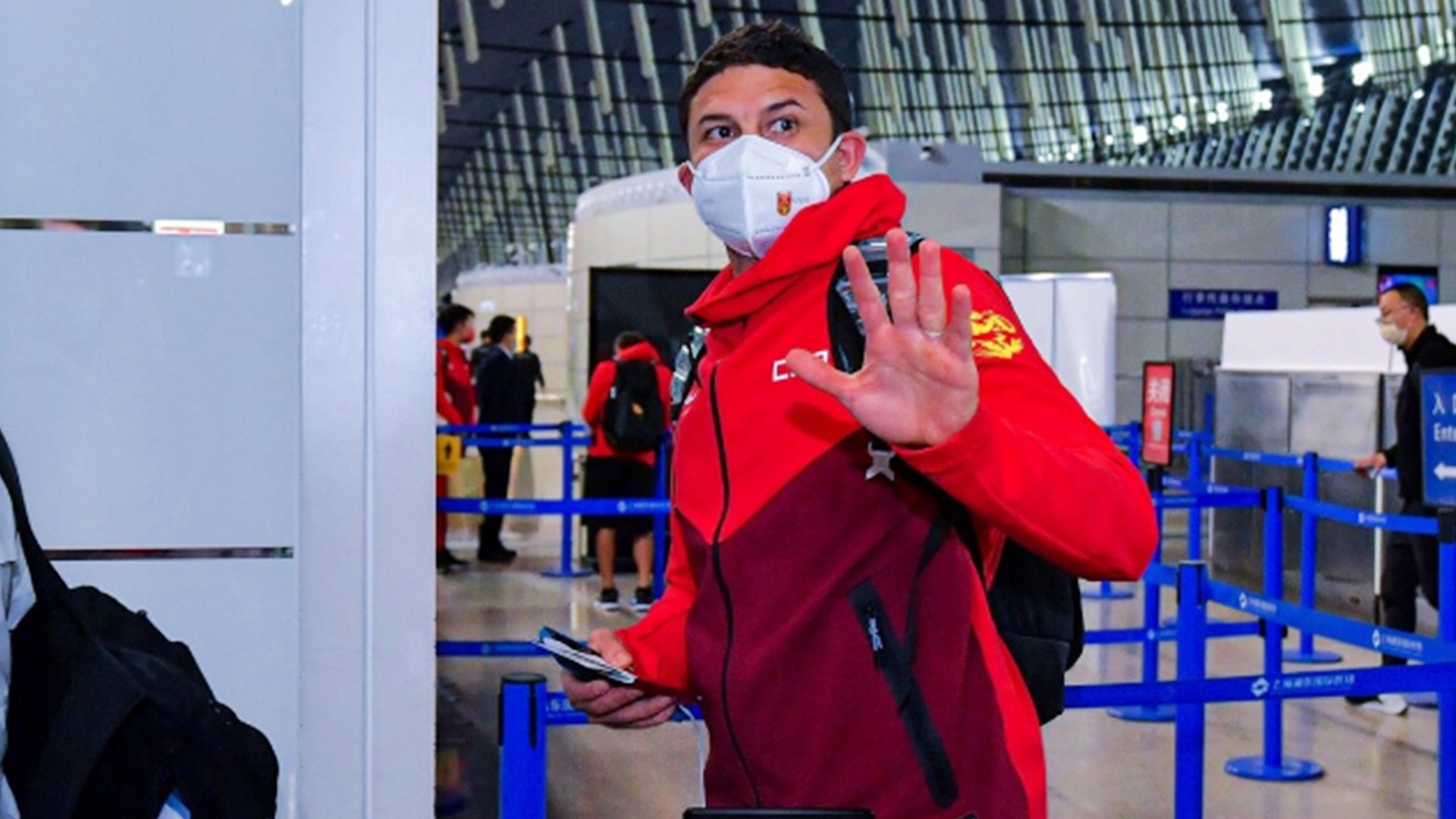 中国进世界杯：就拿现在国足最强的归化球员艾克森来说