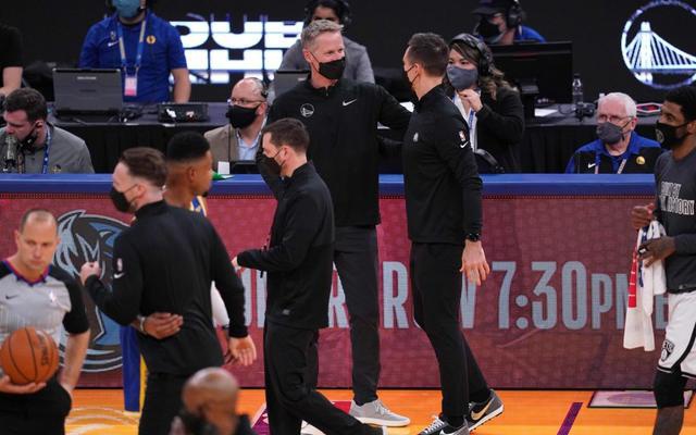 纳什nba：当然教练如果能够有一定的经验，就只能想办法拿出来换取即战力了
