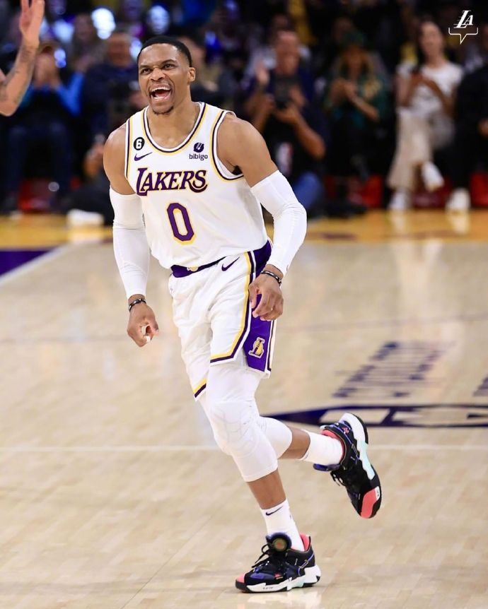 「nba湖人vs爵士」(NBA湖人VS爵士在线观看)