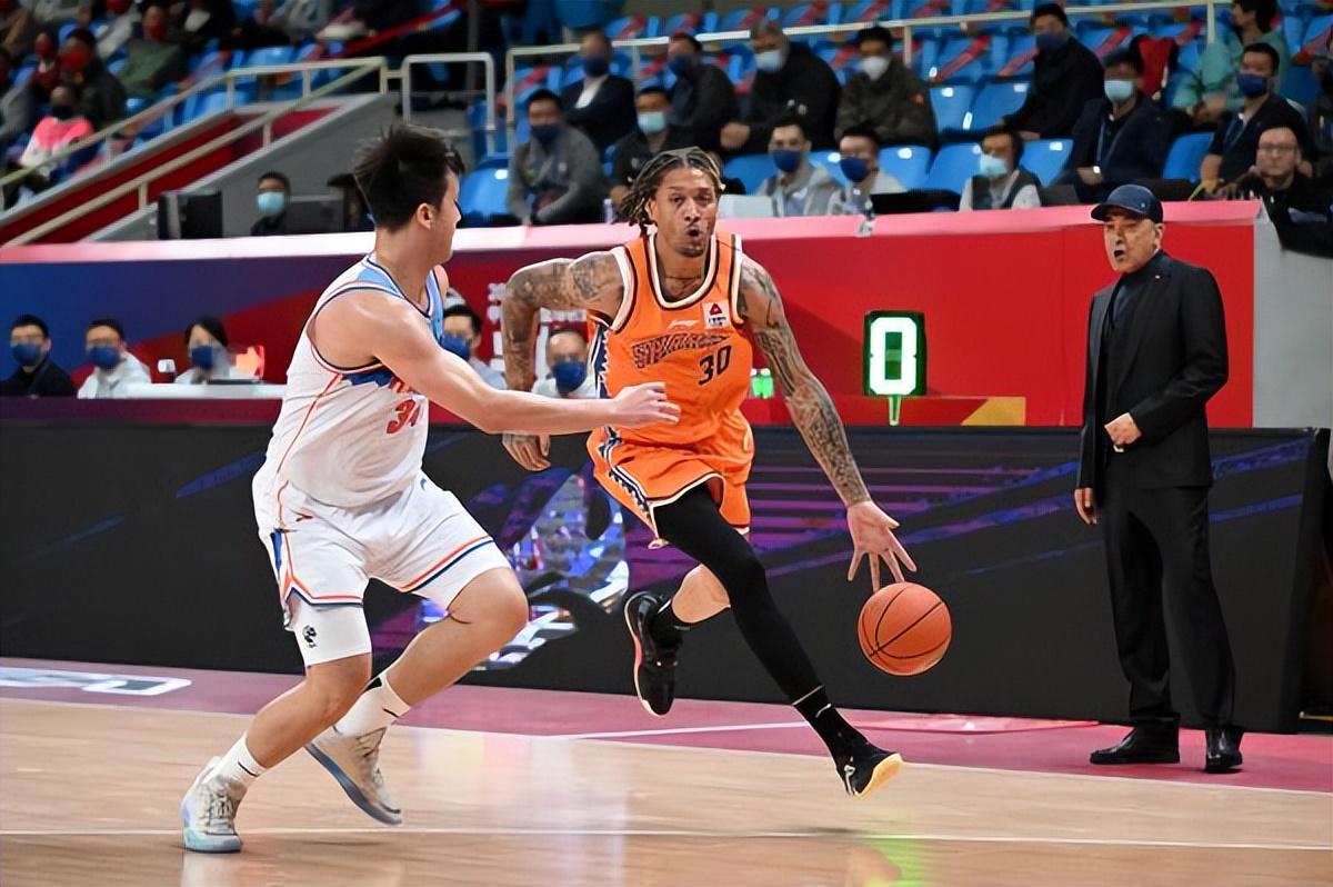 考利斯坦？其他的球员全部留在了NBA，比斯利在谈到自己会离开洛杉矶时说