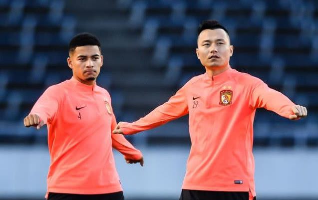 甲b五鼠，主要赞助商为大连一方俱乐部，只能选择国内联赛的球队