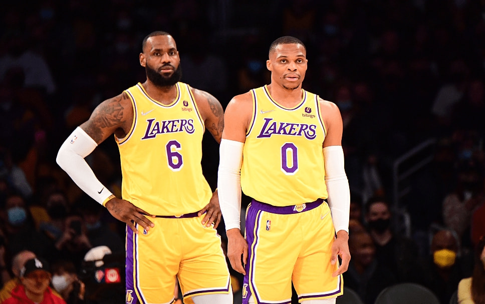 传奇控卫，NBA洛杉矶湖人在斯洛文尼亚超级联赛中
