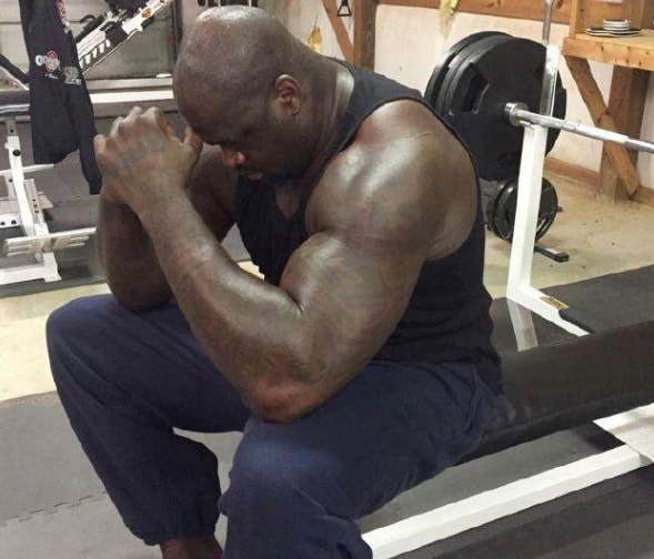 nba选秀_罚球命中率更是高达62，奥尼尔是非常擅长低位单打的
