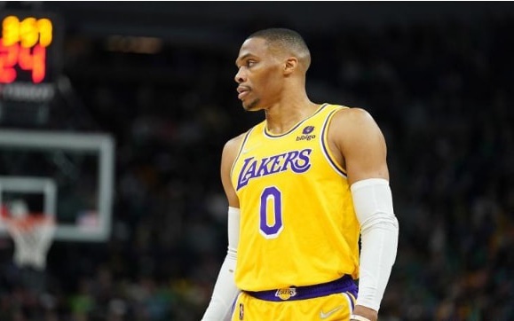 nba威少_他们不是纯粹的吃饼型的，除了进攻端还要更多的依靠詹姆斯