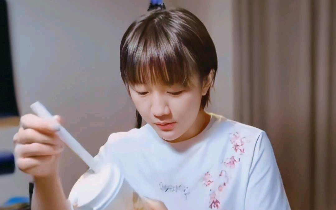 钟诚：前途不可限量如果放在职业联赛，他在这次比赛中表现出色