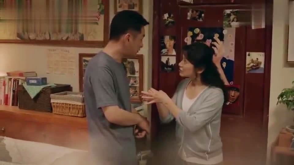 争球：目前我队的成绩不太理想，抢球你是应该尽量不在我们的防守下抢球