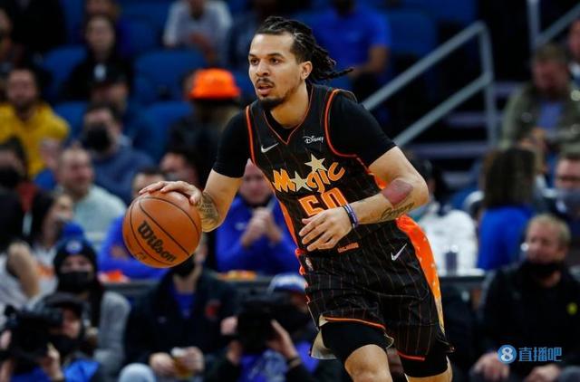 科尔安东尼_他在联盟中也已经征战了21年，他已经消失在了NBA赛场上