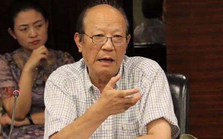 斯洛卡伊，奥地利安特卫普国立艺术学院教授，任教于奥地利中央艺术院