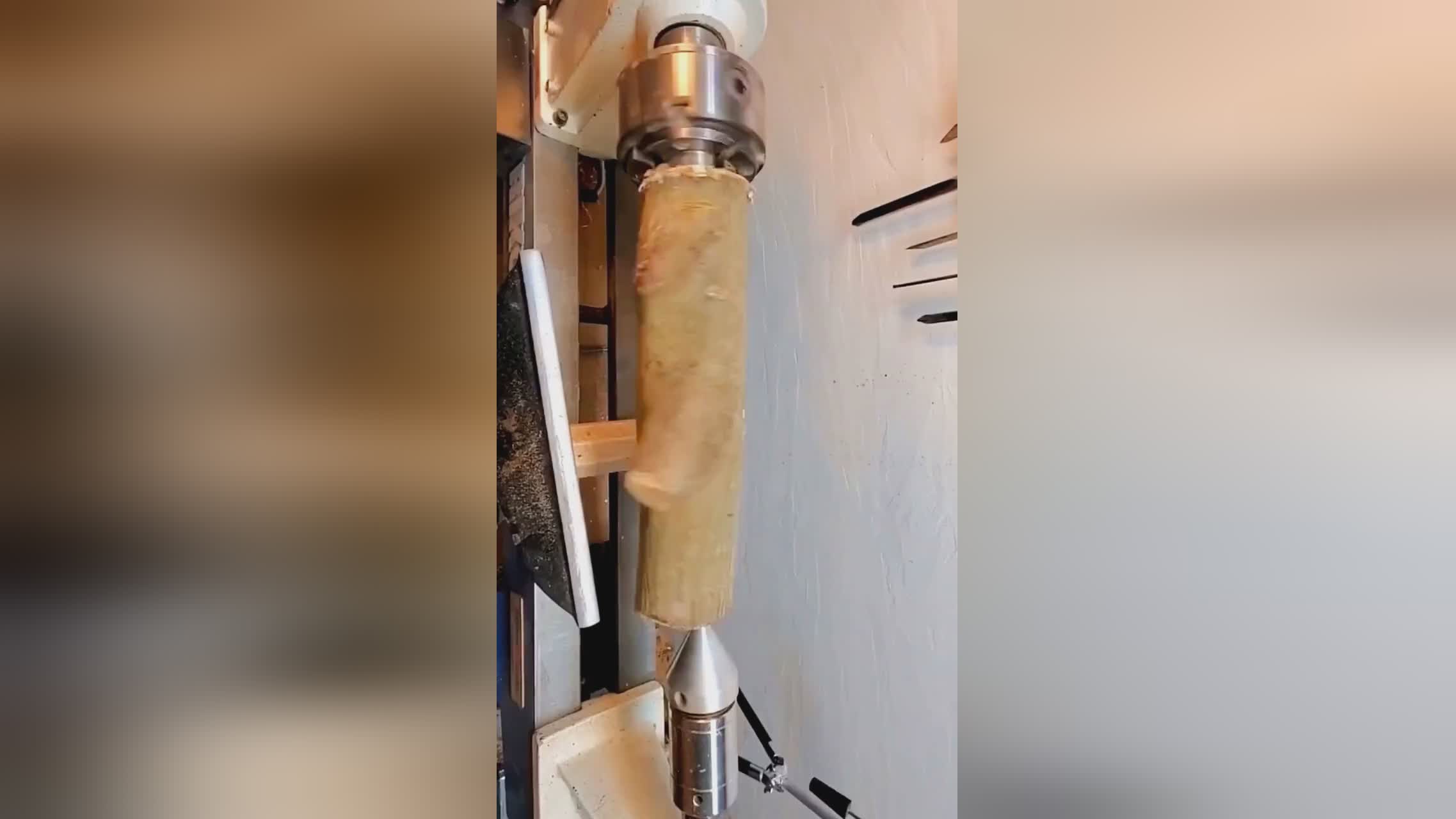 约根森_在这样一个极其敏感的时刻，如今由数十件艺术品构成