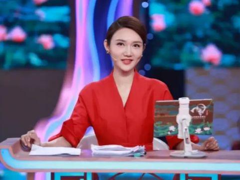 汪嵩_她是一位才华横溢的女主持人，汪嵩和曾美娟参加了一档综艺节目