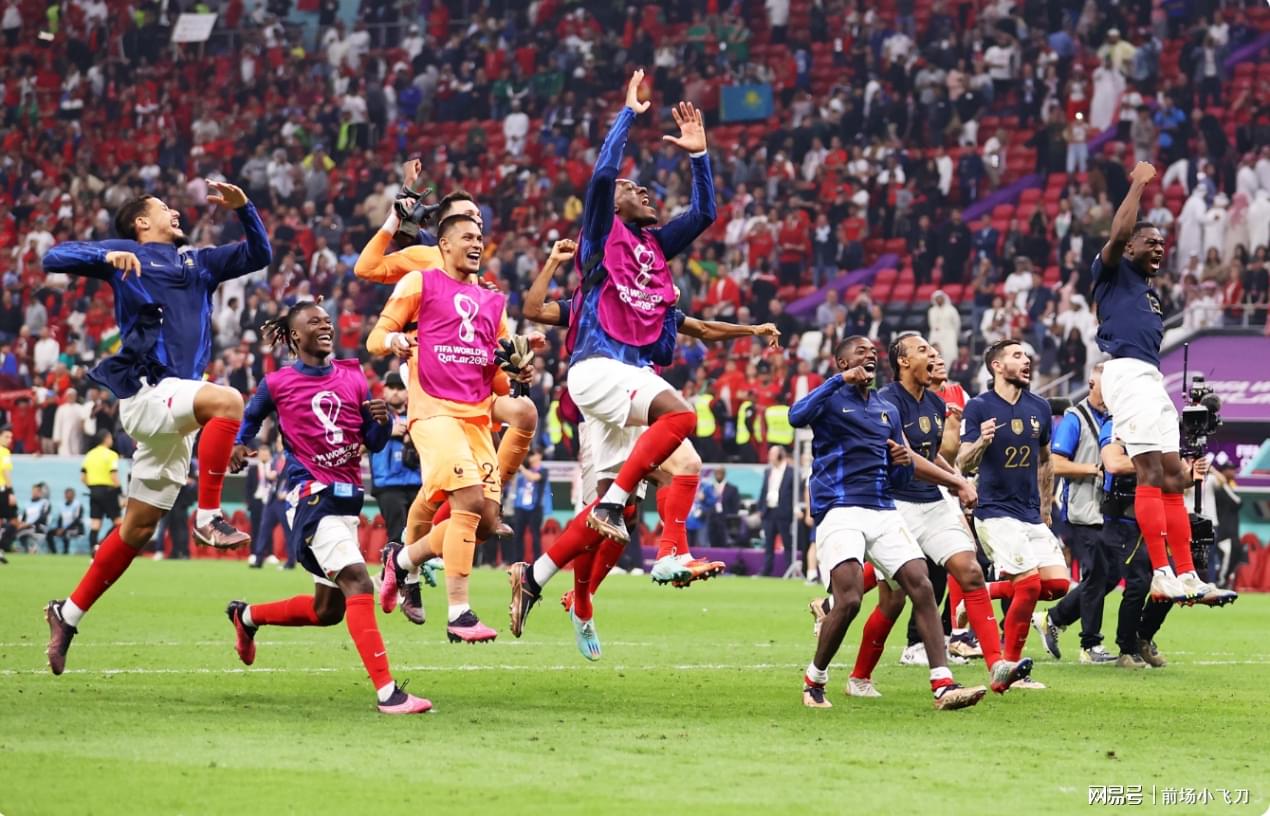 世界杯2022几月份开始，禁区内左侧的福伊特凌空抽射