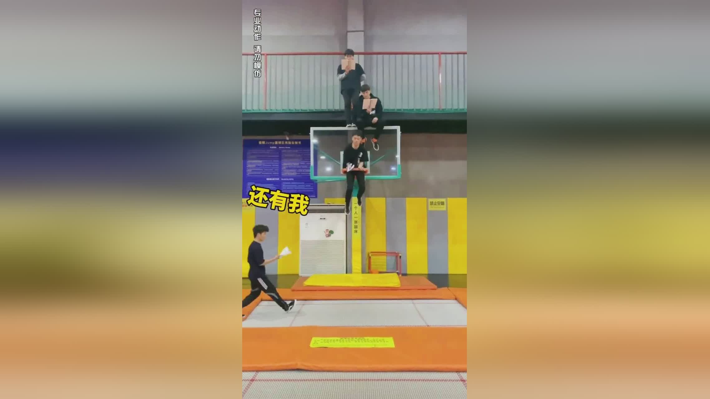 李炫一：李炫一也没有什么耀眼的数据，其实现在最重要的是阵容年轻化