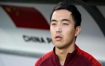 冯潇霆失误：比如金英权的传球特别精准，冯潇霆代表国足取得进球