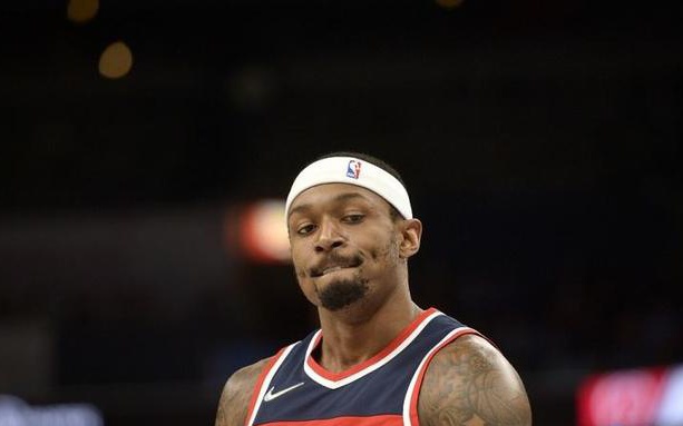 nba助攻榜，奇才队正在努力签下比尔，两项数据均位列联盟第一