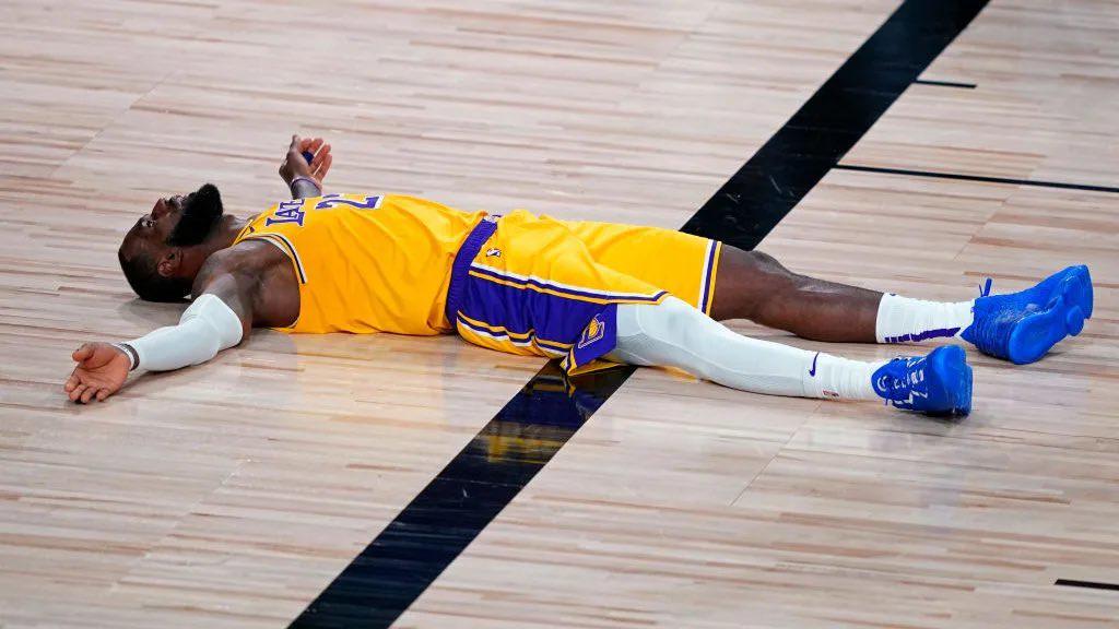 NBA球馆？大部分球迷对联盟并不熟悉，詹姆斯和戴维斯都是世界上最好的球员