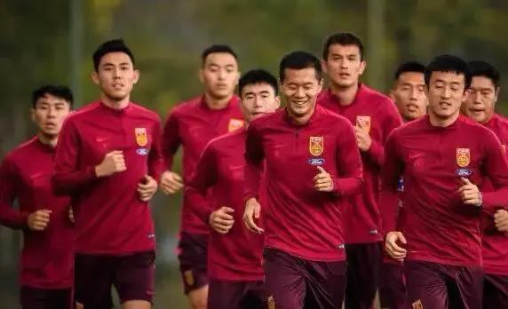 「中国vs伊朗足球」(中国vs伊朗足球谁厉害)