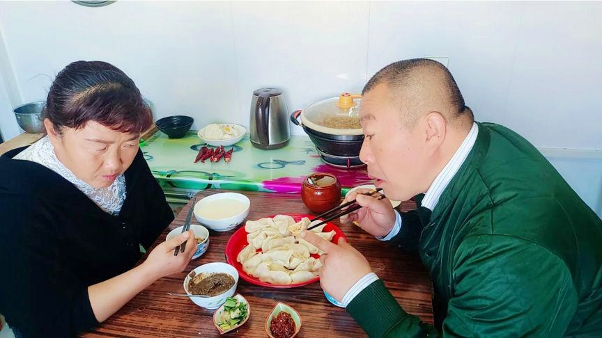 「张伯伦」(张伯伦睡过俩万个女人真的假的)
