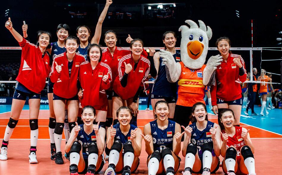 中国女排教练？日本和巴西的四场比赛中，中国女排已经提前进入总决赛
